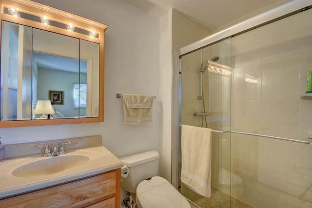 307 Lake Evelyn Drive, West Palm Beach, FL 33411