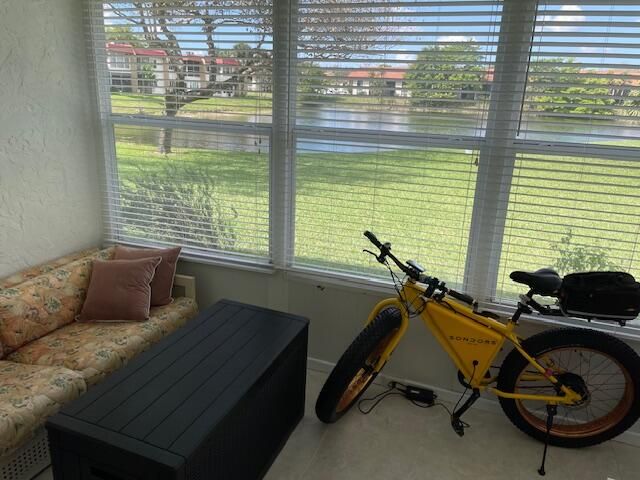 307 Lake Evelyn Drive, West Palm Beach, FL 33411