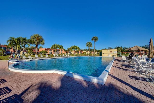 307 Lake Evelyn Drive, West Palm Beach, FL 33411