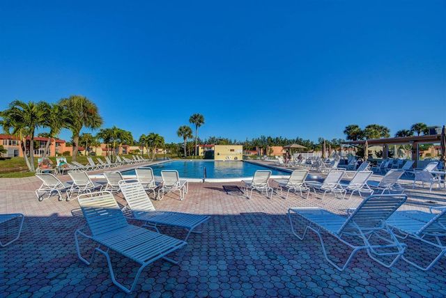 307 Lake Evelyn Drive, West Palm Beach, FL 33411