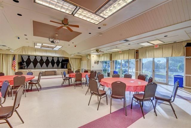 307 Lake Evelyn Drive, West Palm Beach, FL 33411