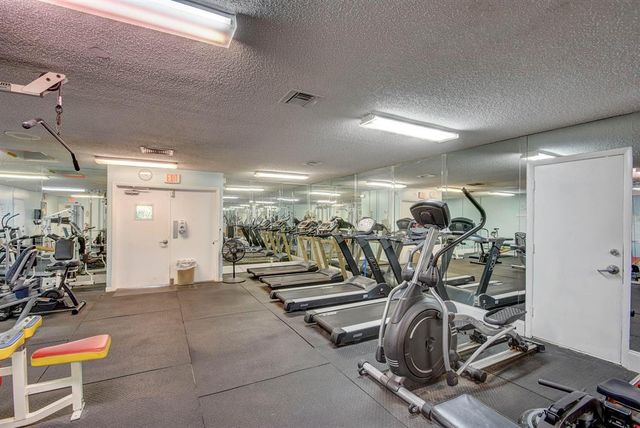 307 Lake Evelyn Drive, West Palm Beach, FL 33411