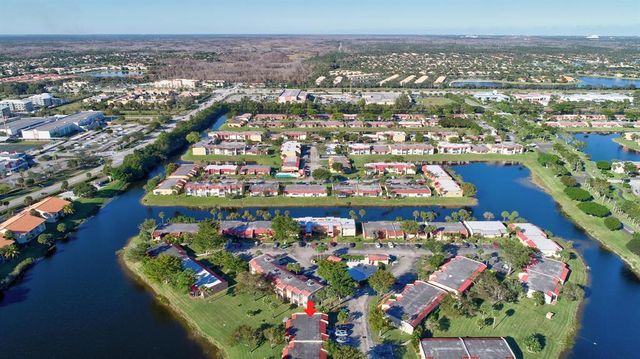 307 Lake Evelyn Drive, West Palm Beach, FL 33411