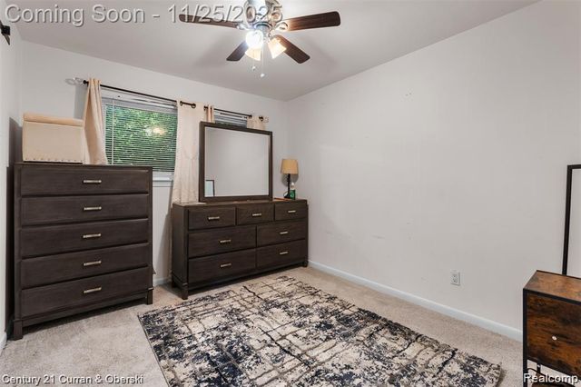 4630 Pelham Street, Dearborn Heights, MI 48125