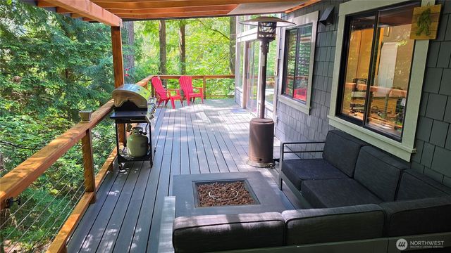 7 Granite Circle, Bellingham, WA 98229