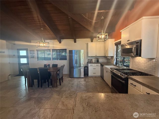7 Granite Circle, Bellingham, WA 98229