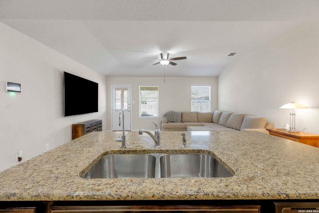 1726 London Blue, San Antonio, TX 78245