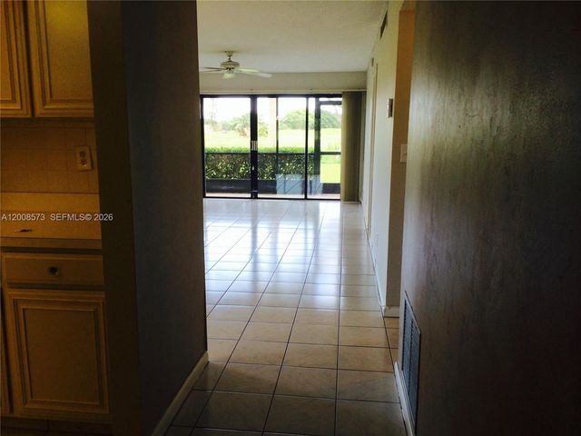 3050 Presidential Way 101, West Palm Beach, FL 33401
