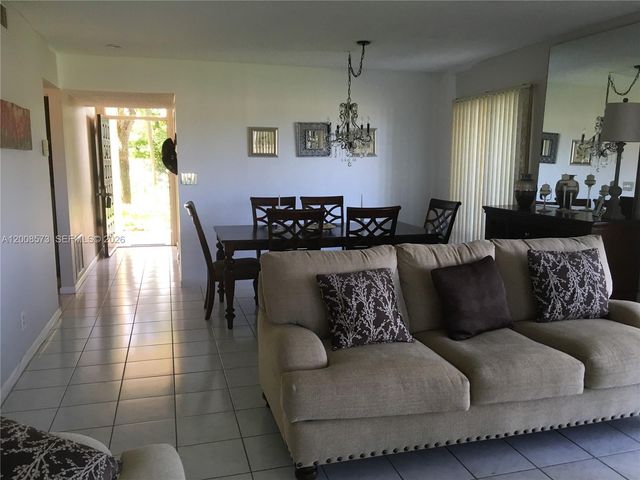 3050 Presidential Way 101, West Palm Beach, FL 33401