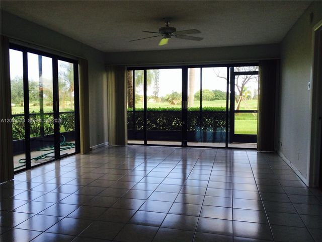 3050 Presidential Way 101, West Palm Beach, FL 33401