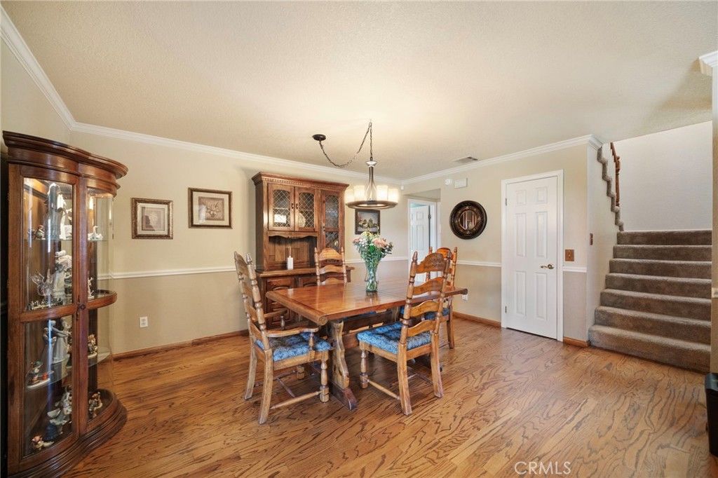 Image 10 of property listing at 1128 W Aster, Upland, CA 91786
