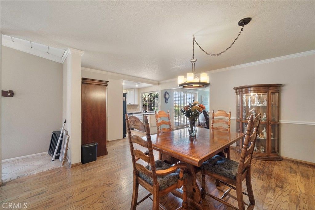 Image 12 of property listing at 1128 W Aster, Upland, CA 91786