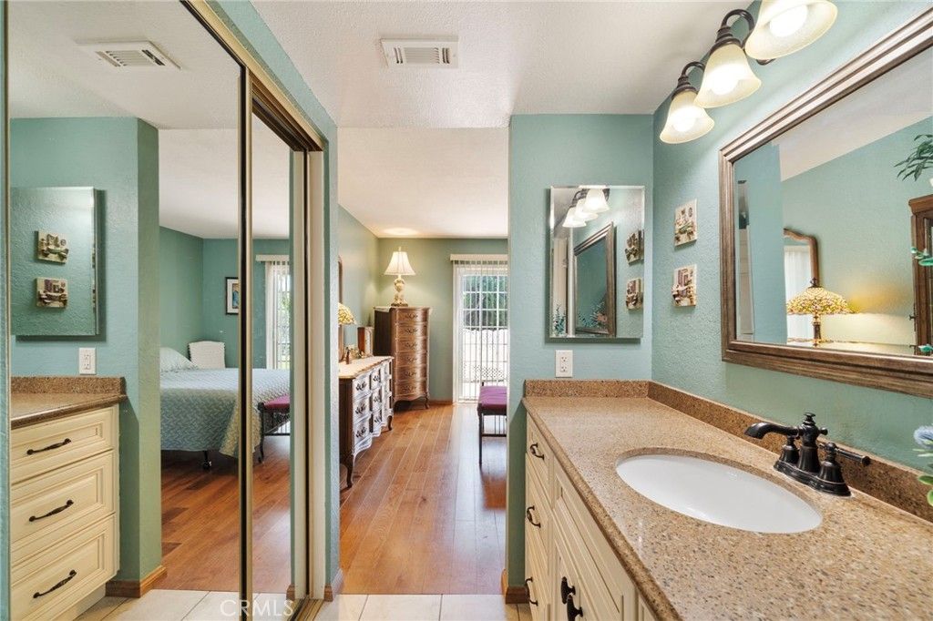 Image 22 of property listing at 1128 W Aster, Upland, CA 91786