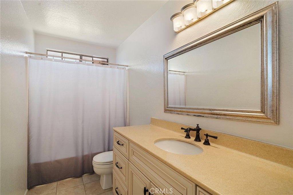 Image 25 of property listing at 1128 W Aster, Upland, CA 91786