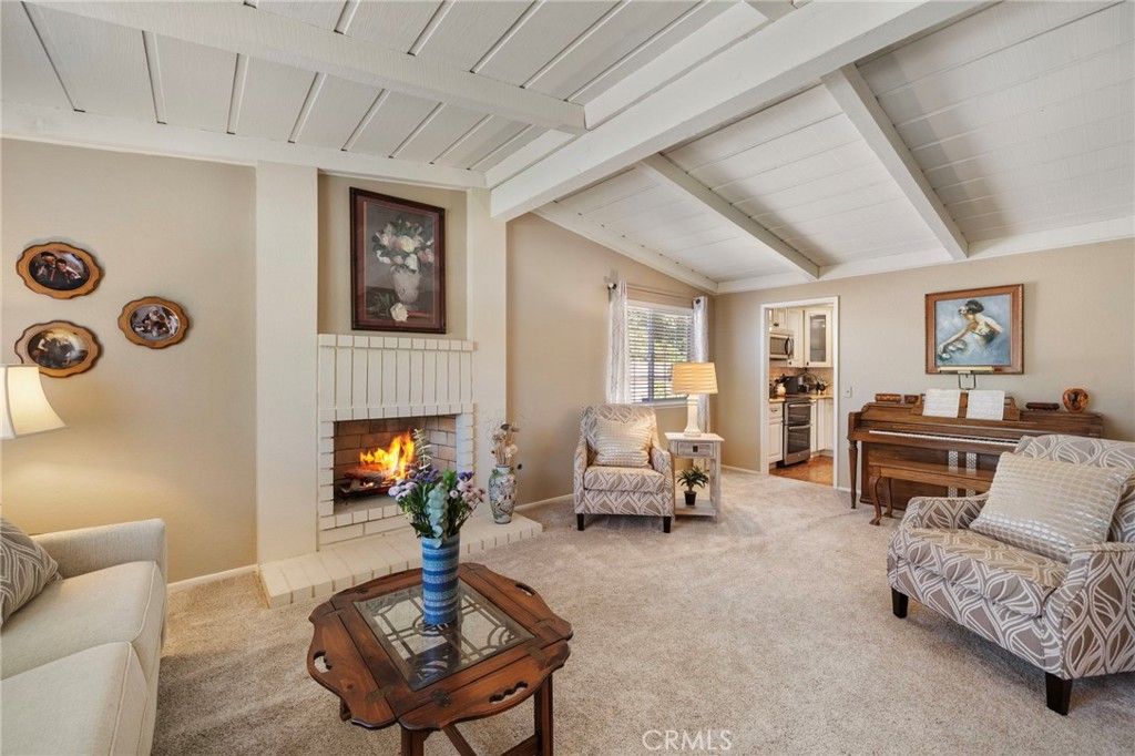 Image 3 of property listing at 1128 W Aster, Upland, CA 91786