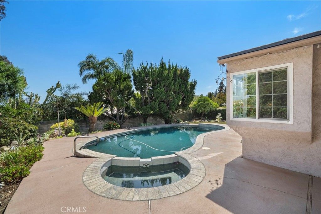 Image 31 of property listing at 1128 W Aster, Upland, CA 91786