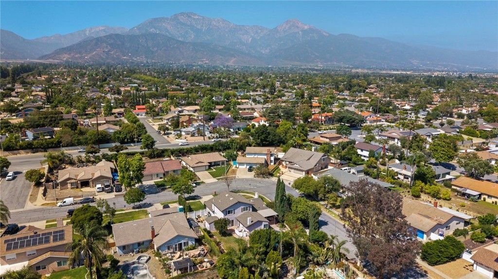 Image 44 of property listing at 1128 W Aster, Upland, CA 91786
