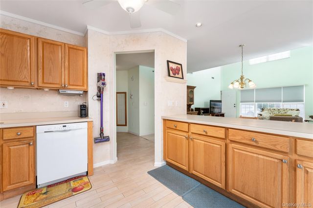 5 Robert Lane 5, Middle Island, NY 11953