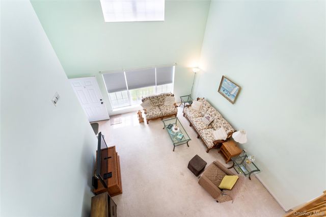 5 Robert Lane 5, Middle Island, NY 11953