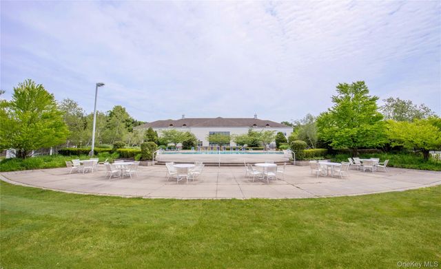 5 Robert Lane 5, Middle Island, NY 11953