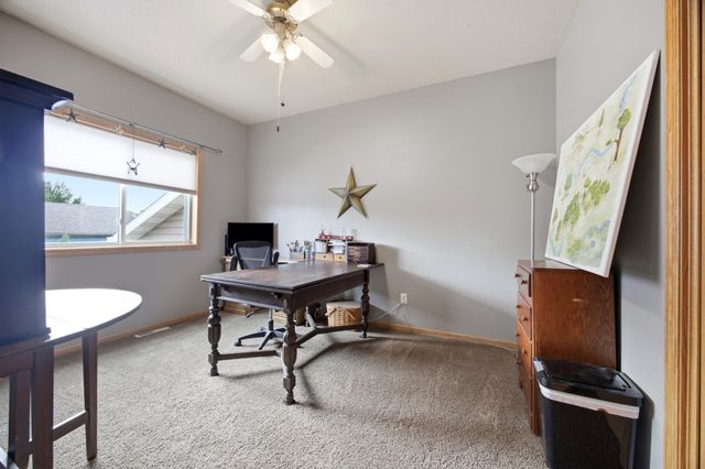 1268 39th Avenue S, Moorhead, MN 56560