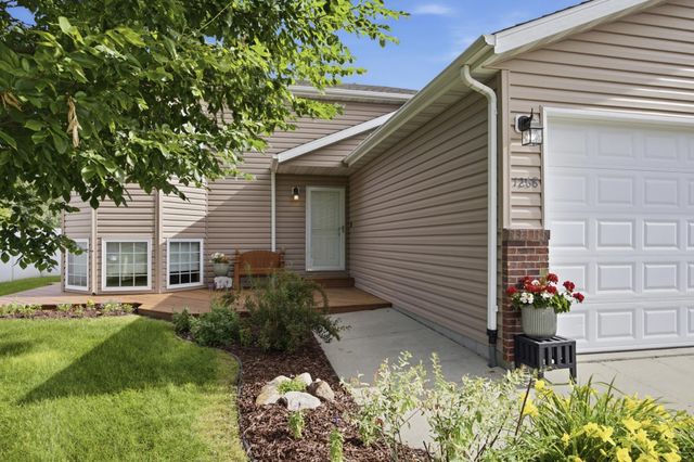 1268 39th Avenue S, Moorhead, MN 56560