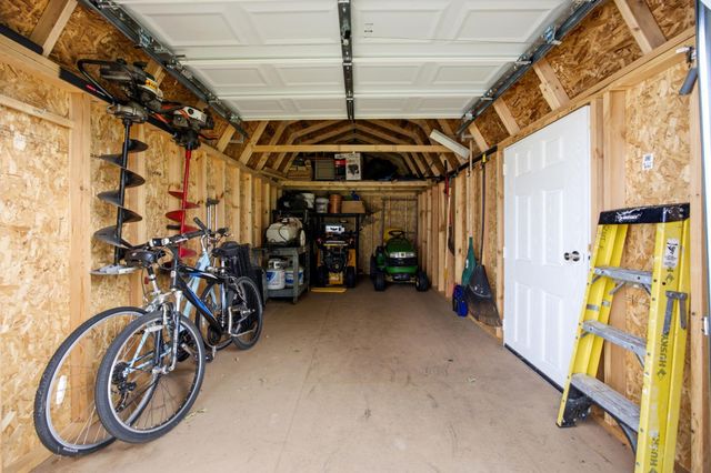 1268 39th Avenue S, Moorhead, MN 56560