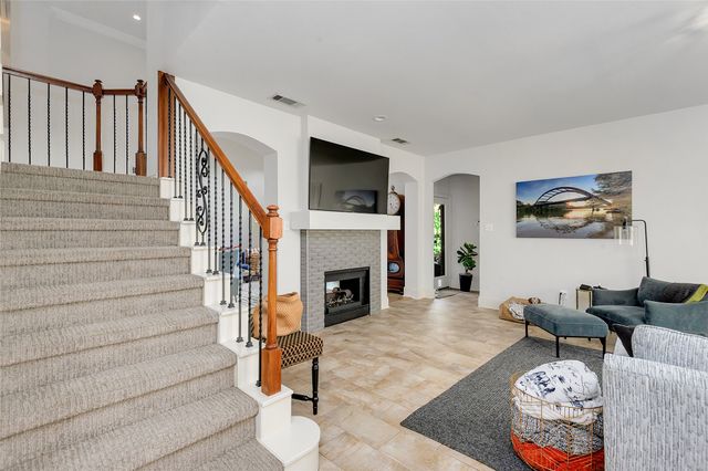 212 Pecan Hollow Drive, Coppell, TX 75019