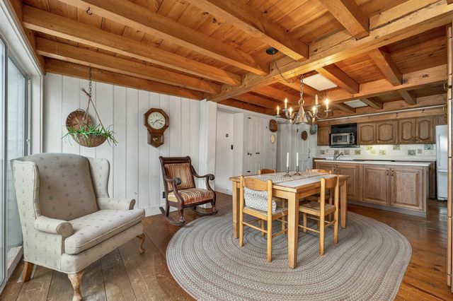 83 Governor Wentworth Highway, Tuftonboro, NH 03894