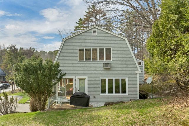 83 Governor Wentworth Highway, Tuftonboro, NH 03894