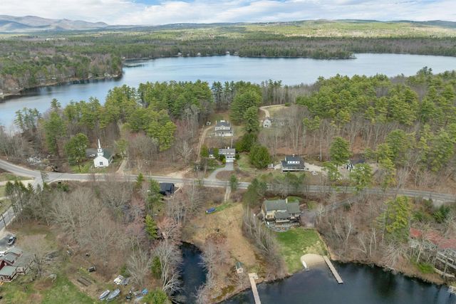 83 Governor Wentworth Highway, Tuftonboro, NH 03894