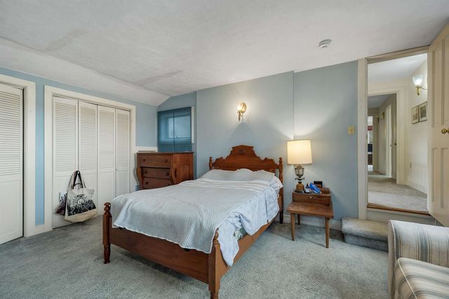 83 Governor Wentworth Highway, Tuftonboro, NH 03894