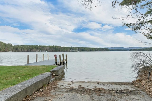 83 Governor Wentworth Highway, Tuftonboro, NH 03894