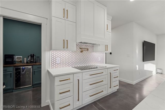 803 Rockside Drive, Greenwood, AR 72936