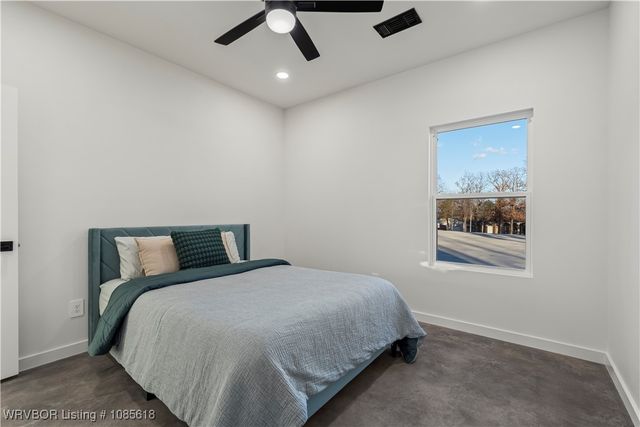 803 Rockside Drive, Greenwood, AR 72936