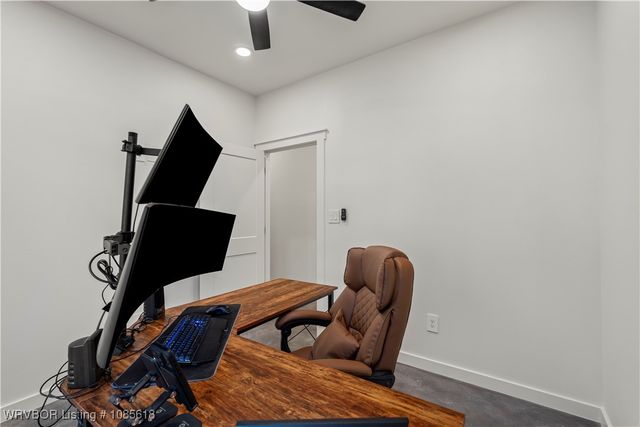 803 Rockside Drive, Greenwood, AR 72936