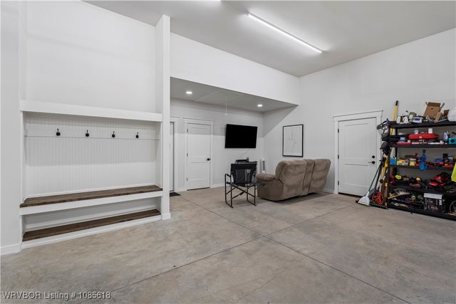 803 Rockside Drive, Greenwood, AR 72936