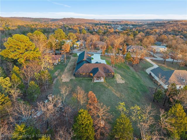 803 Rockside Drive, Greenwood, AR 72936