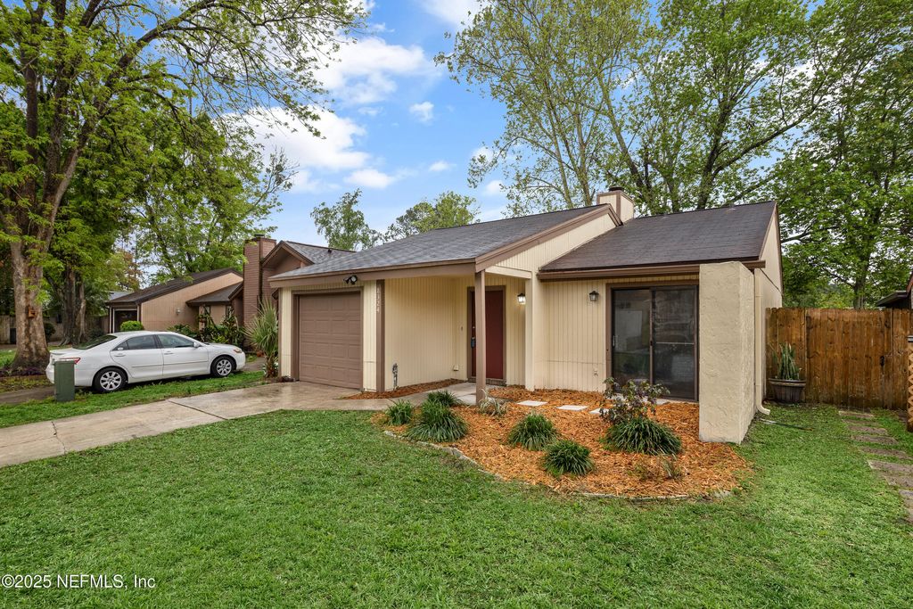 8324 MEADOW BEND Court, Jacksonville, FL 32244