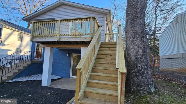 712 WHITE SANDS DR, Lusby, MD 20657