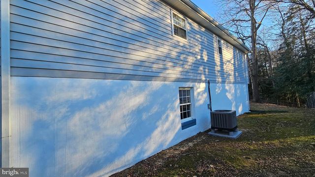 712 WHITE SANDS DR, Lusby, MD 20657