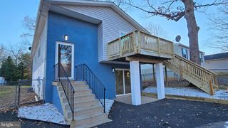 712 WHITE SANDS DR, Lusby, MD 20657