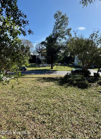 816 S 7th Street, Wilmington, NC 28401