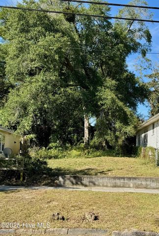 816 S 7th Street, Wilmington, NC 28401