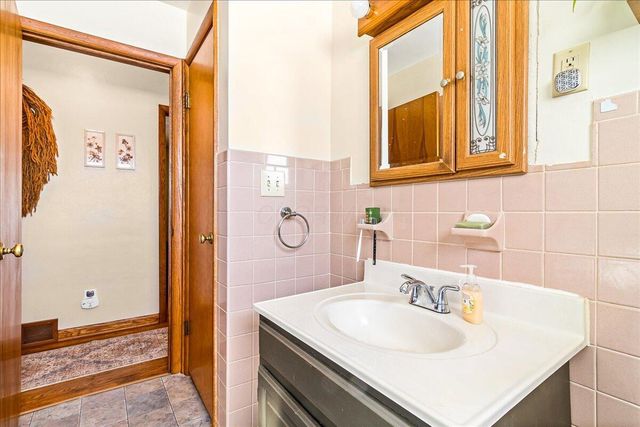 201 Laverne Drive, Newark, OH 43055