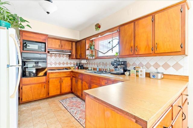 201 Laverne Drive, Newark, OH 43055