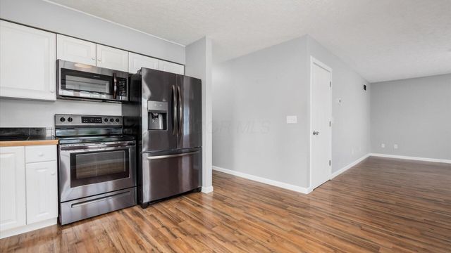514 Zanesville Avenue, Thornville, OH 43076