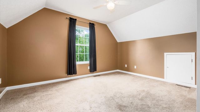 514 Zanesville Avenue, Thornville, OH 43076