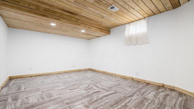 514 Zanesville Avenue, Thornville, OH 43076