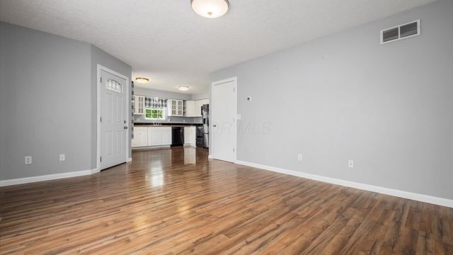 514 Zanesville Avenue, Thornville, OH 43076